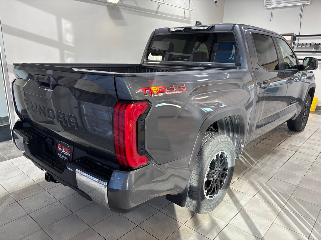 2026 Toyota Tundra SR5 CrewMax photo 4