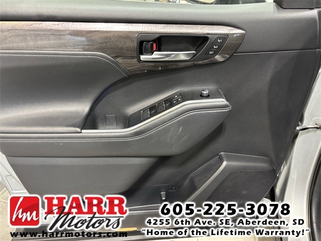 2021 Toyota Highlander Limited - Photo 8
