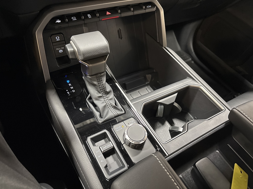 2026 Toyota Tundra Limited - Photo 12