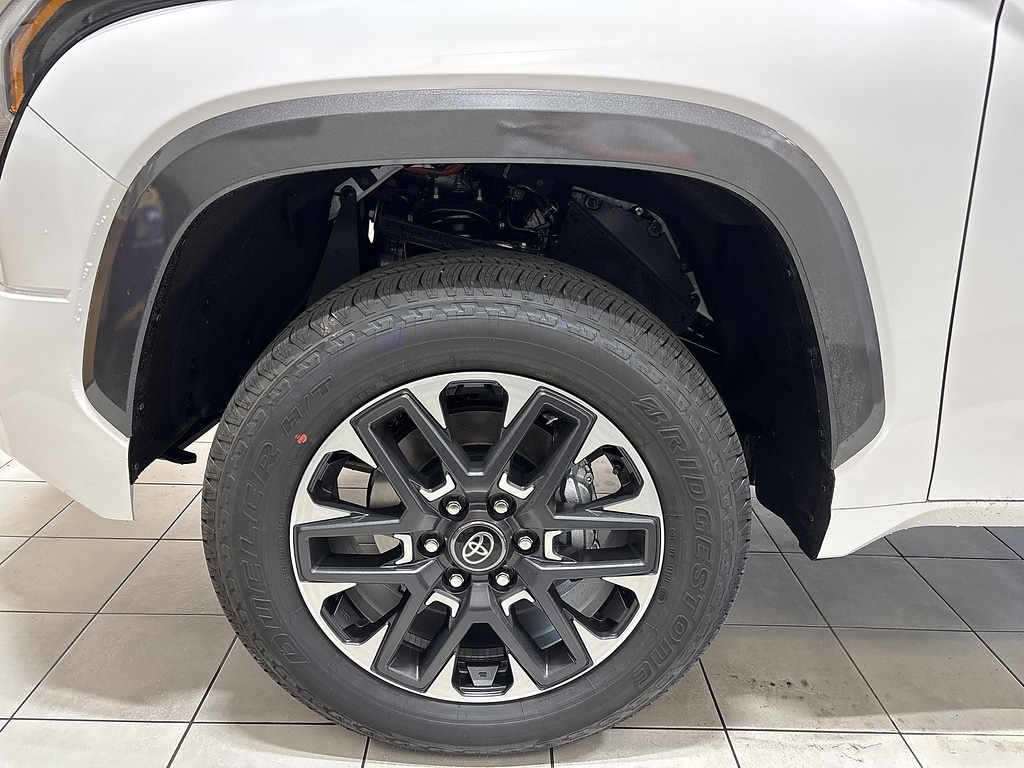 2026 Toyota Tundra Limited - Photo 7