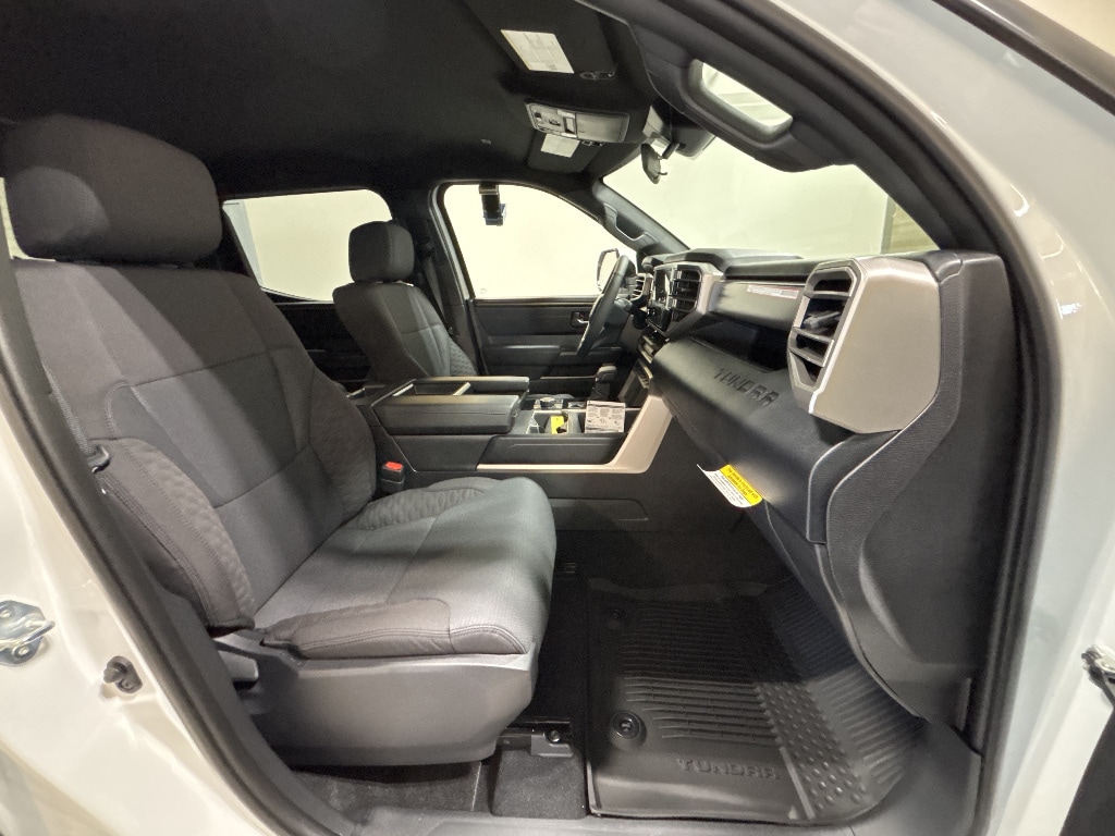 2026 Toyota Tundra SR5 - Photo 20