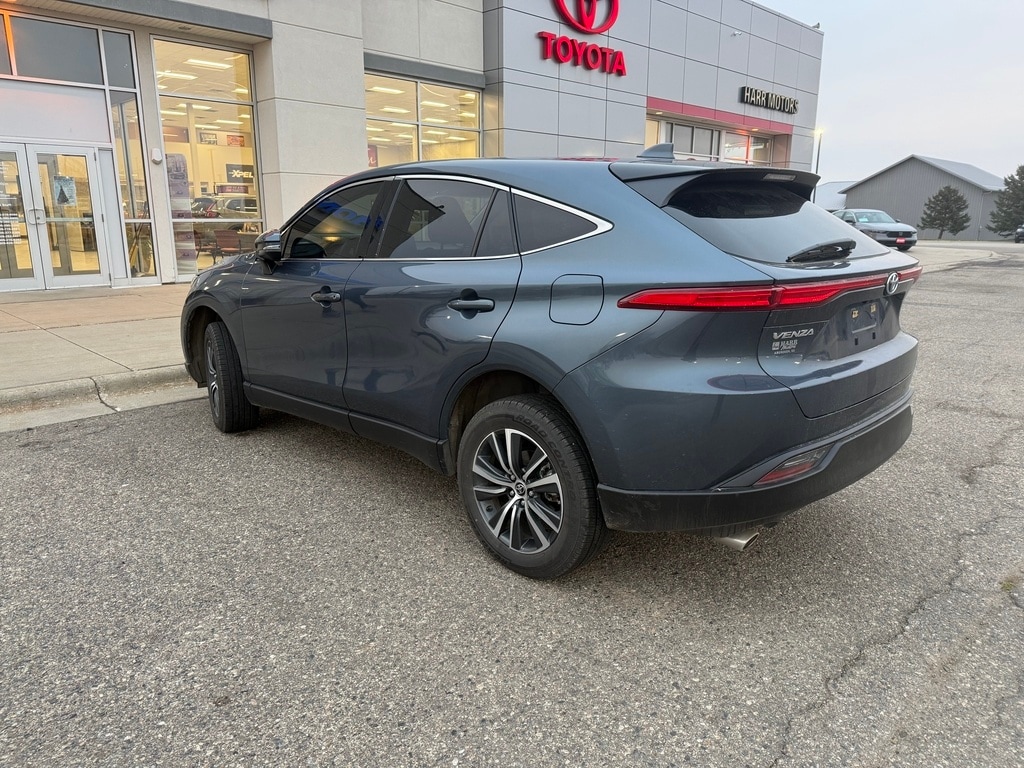 Used 2023 Toyota Venza LE