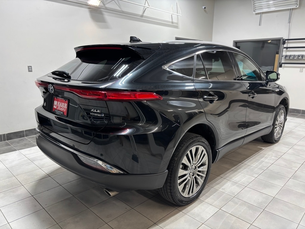 2021 Toyota Venza XLE photo 4