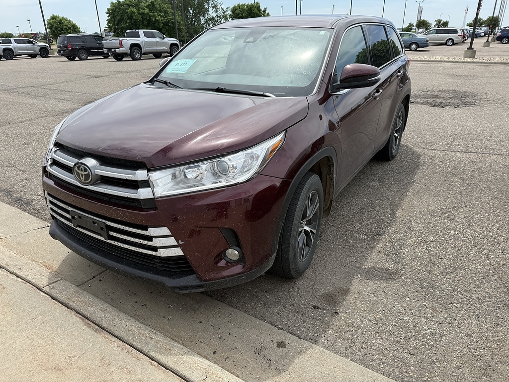 2019 Toyota Highlander LE Plus 4x4 V6's photo