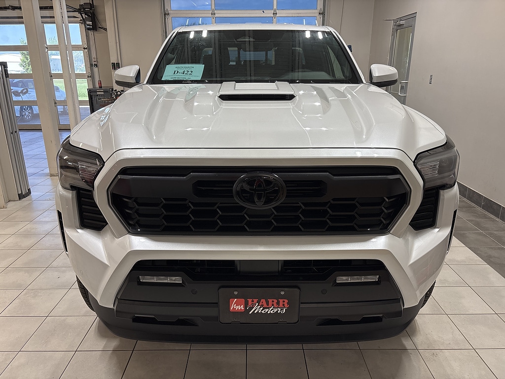 2026 Toyota Tacoma TRD Sport - Photo 6