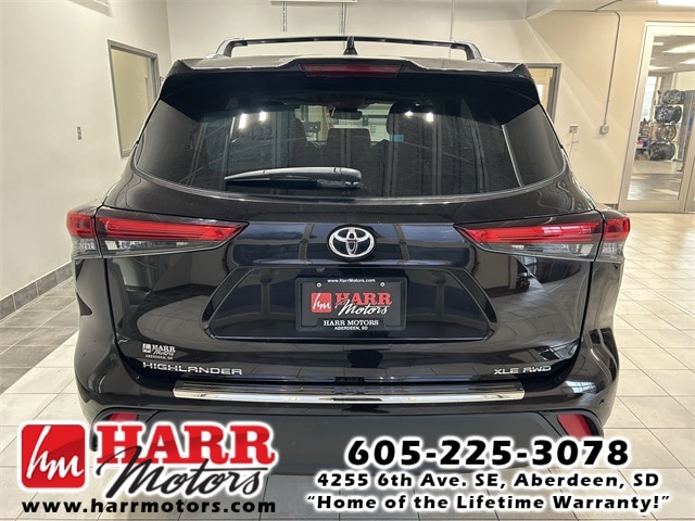 2020 Toyota Highlander XLE photo 4