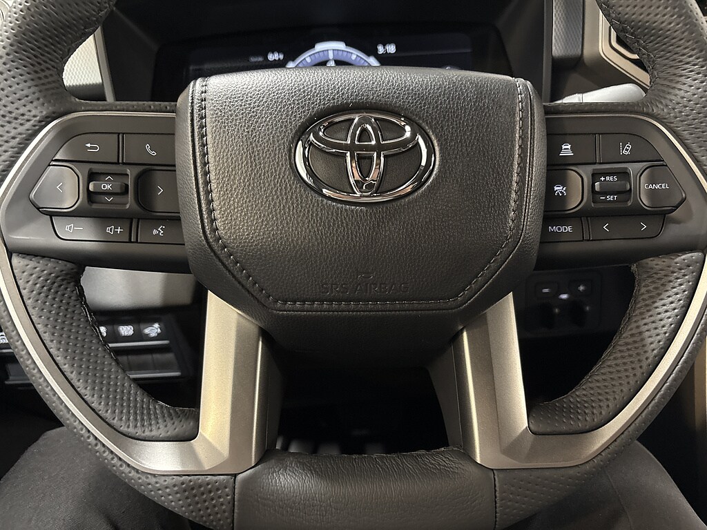 2026 Toyota Tundra Limited - Photo 16