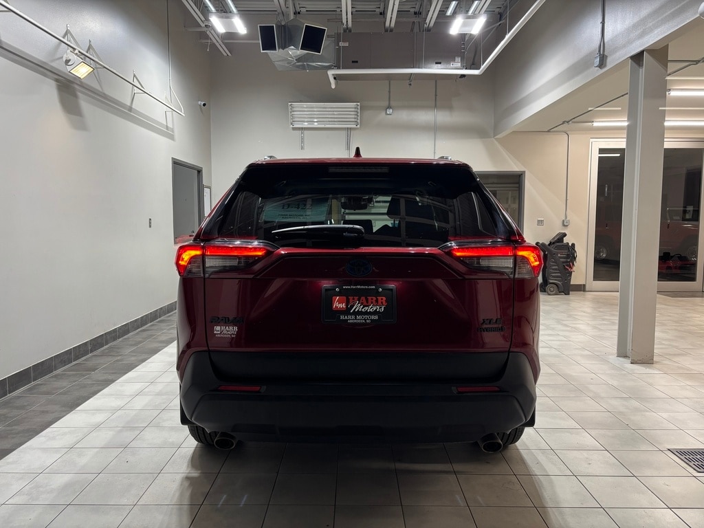 2024 Toyota RAV4 XLE photo 4