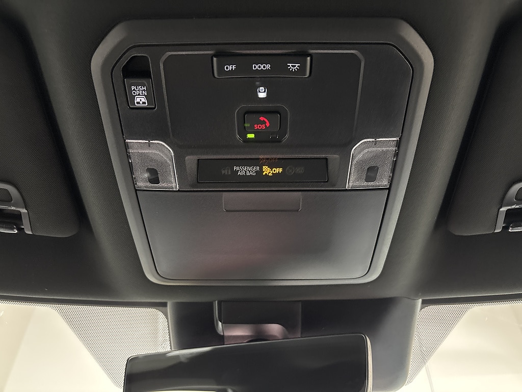 2026 Toyota Tundra Limited - Photo 15