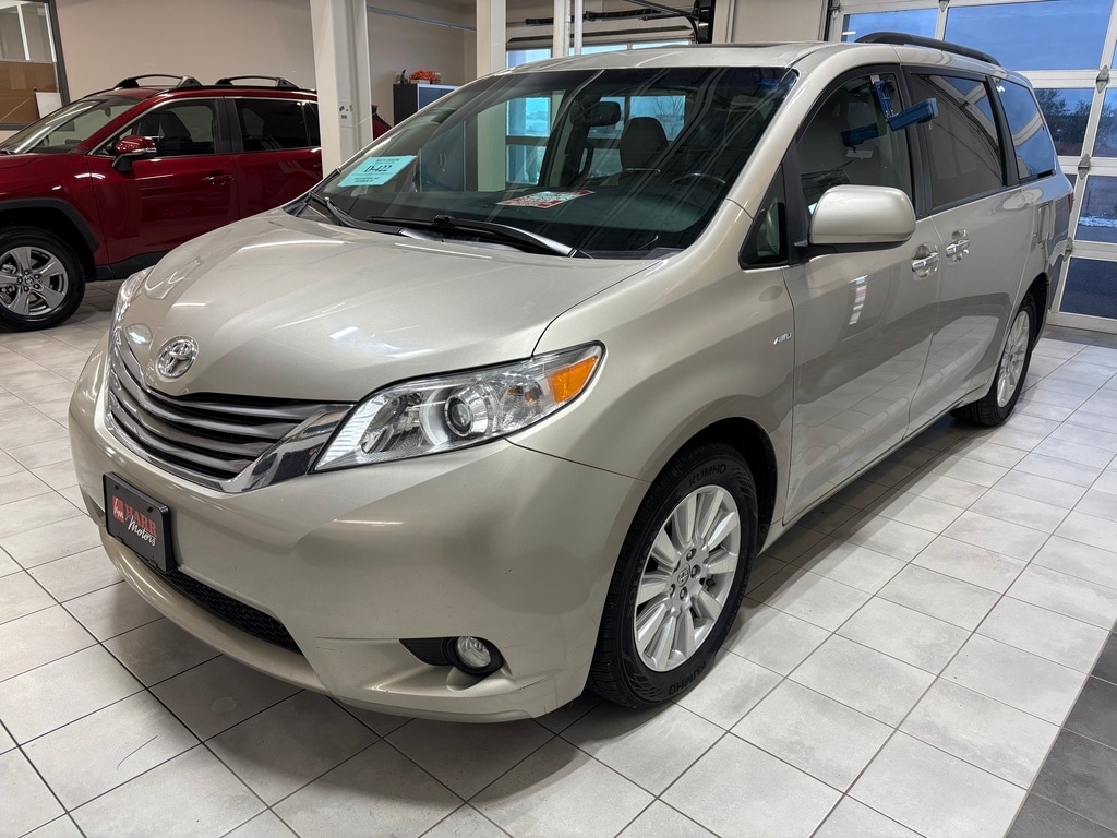 2017 Toyota Sienna 