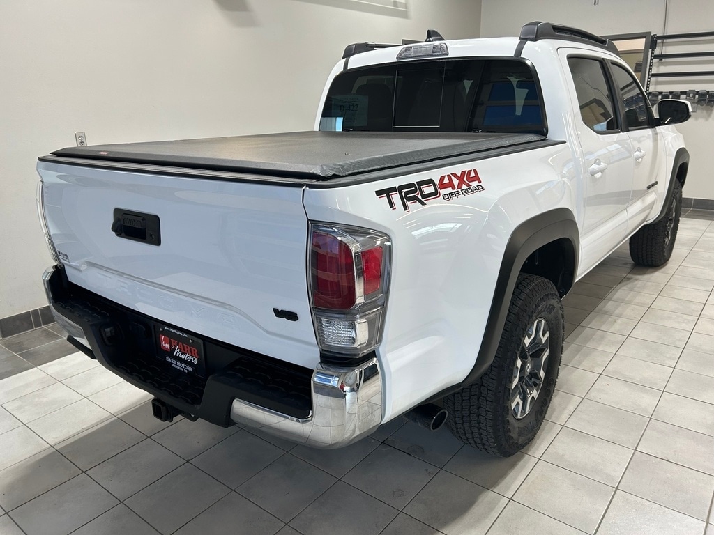 2023 Toyota Tacoma TRD Off-Road photo 4