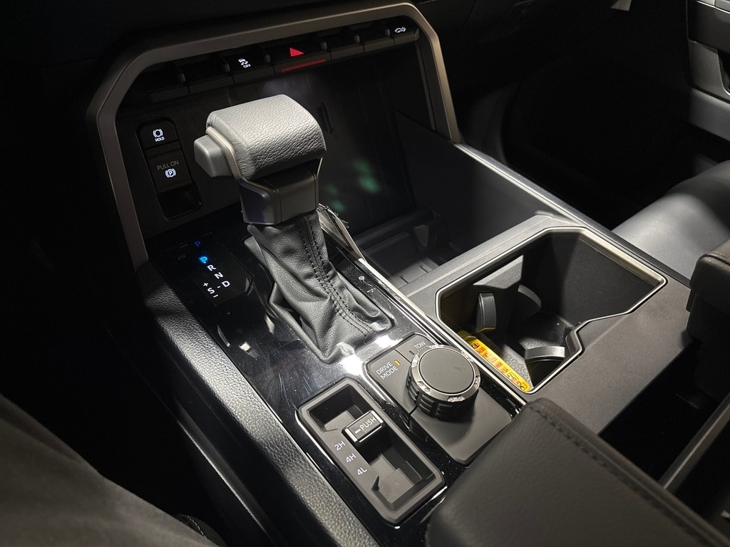2026 Toyota Tundra SR5 - Photo 12