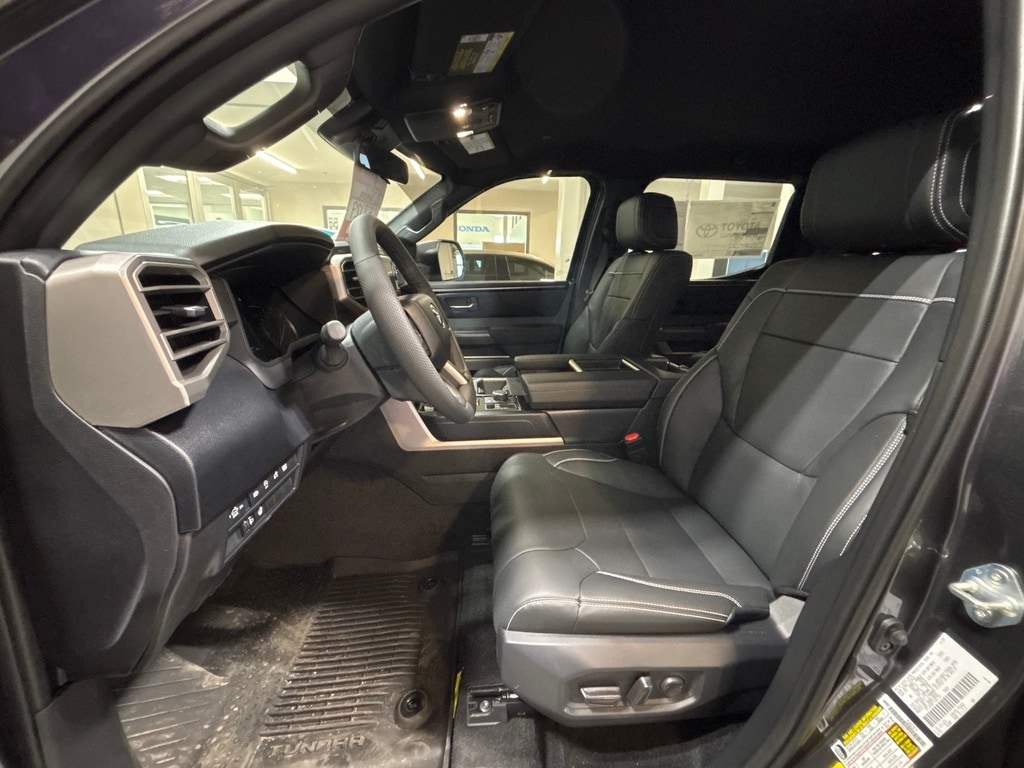 2026 Toyota Tundra SR5 - Photo 18