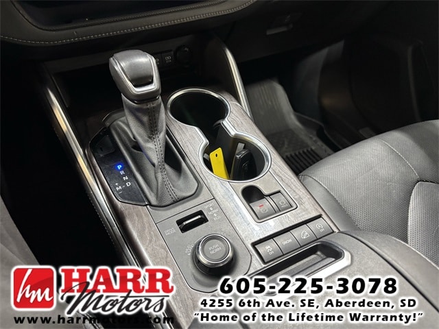 2021 Toyota Highlander Limited - Photo 12