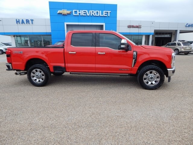 2024 Ford F-250 Lariat photo 2