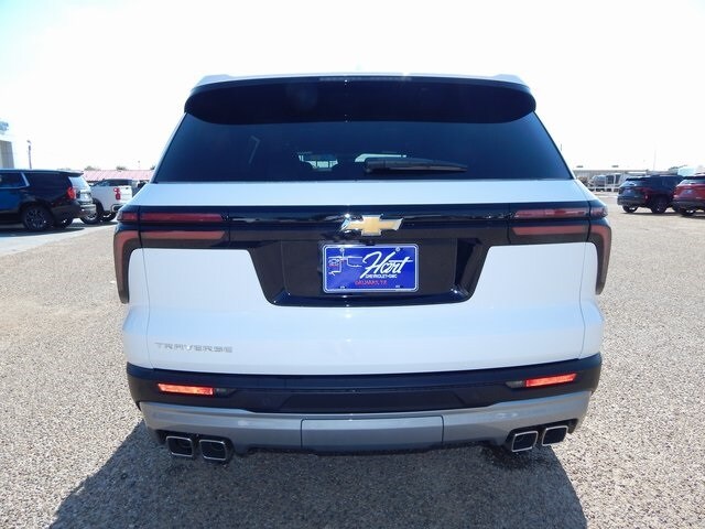 2025 Chevrolet Traverse photo 4