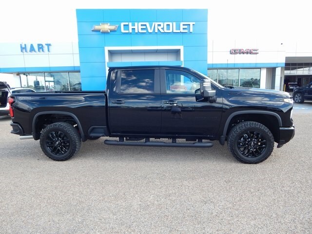 2025 Chevrolet Silverado 2500HD LT photo 2