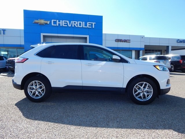 2023 Ford Edge SEL photo 2