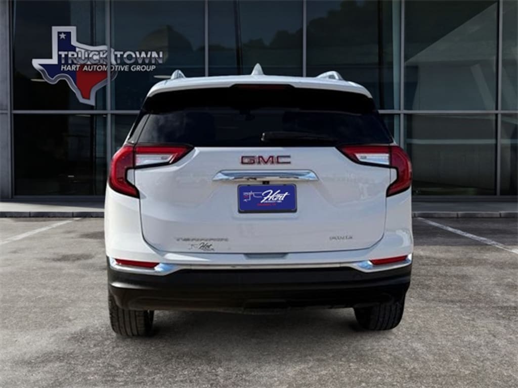 Used 2024 GMC Terrain SLT SUV