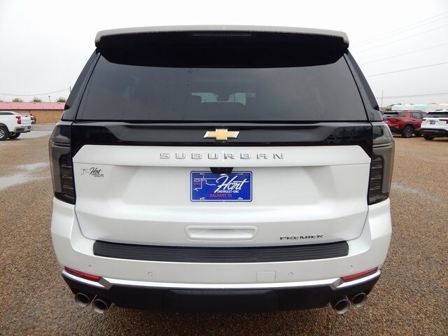 2025 Chevrolet Suburban Premier photo 4
