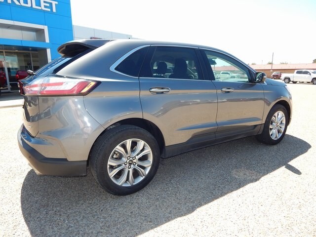 2024 Ford Edge Titanium photo 3