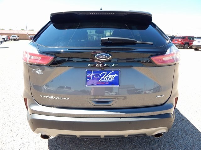 2024 Ford Edge Titanium photo 4