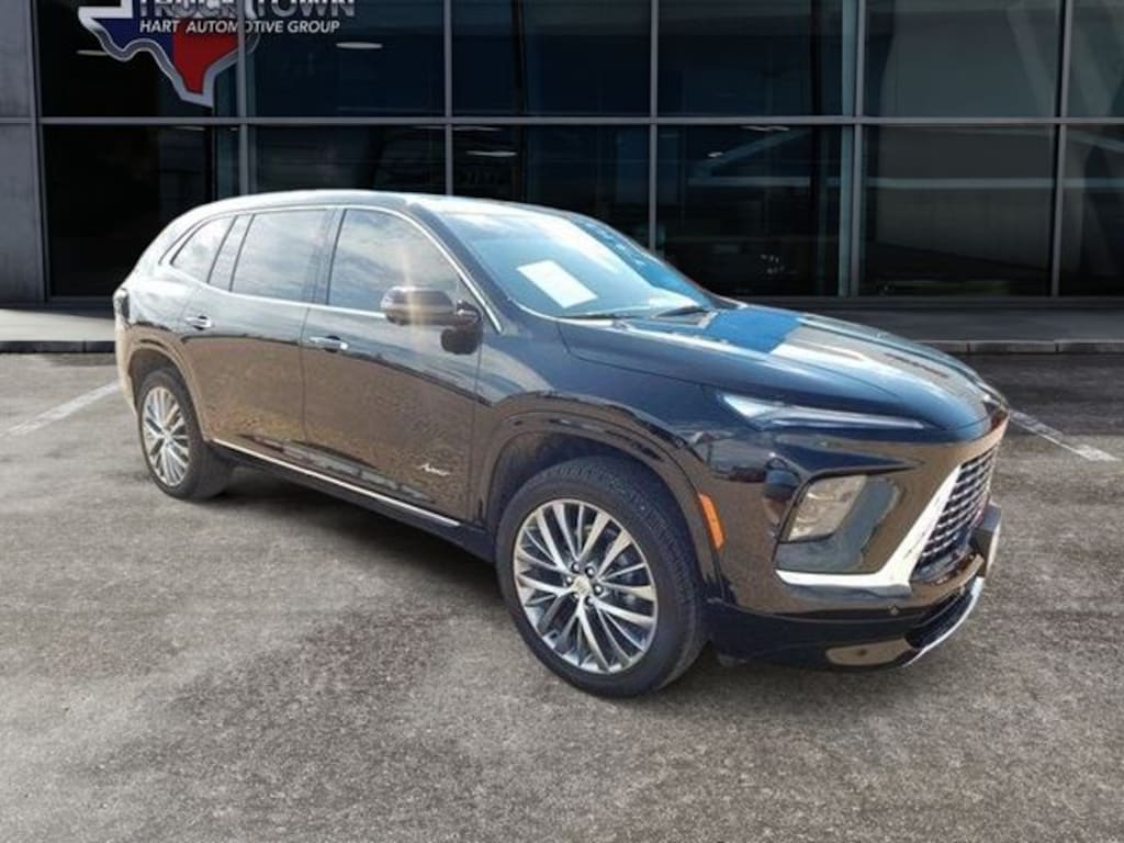 Used 2025 Buick Enclave Avenir SUV