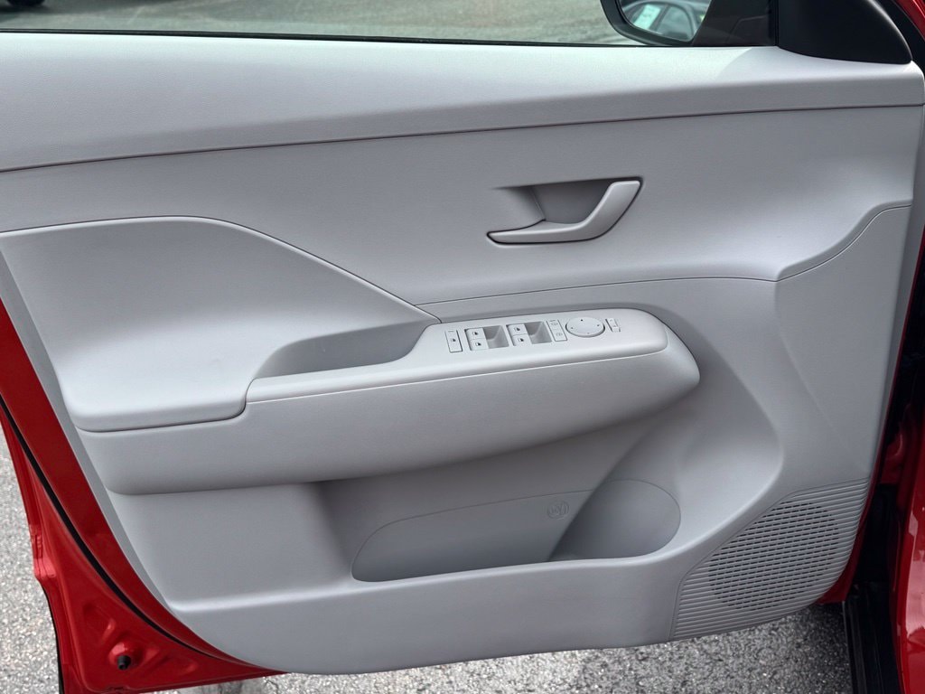 2024 Hyundai Kona SEL - Photo 37