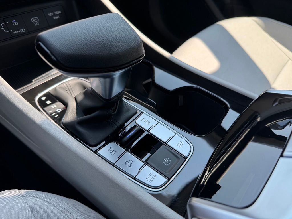2026 Hyundai Tucson SE - Photo 42