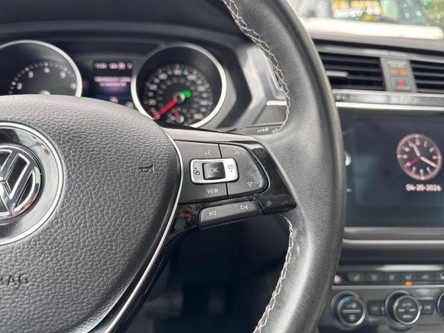 2021 Volkswagen Tiguan SE - Photo 18