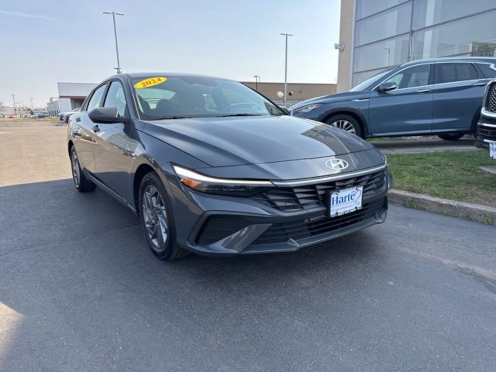 Used 2024 Hyundai Elantra SEL Sedan