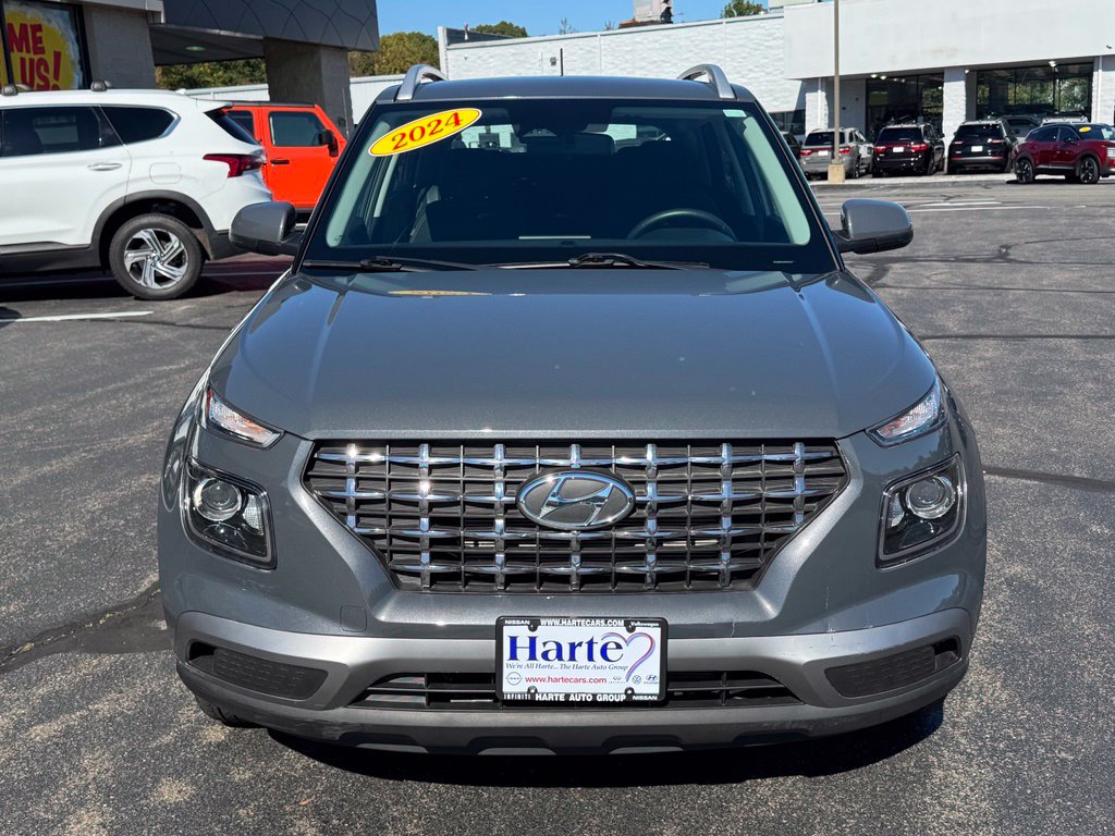 Used 2024 Hyundai Venue SEL SUV