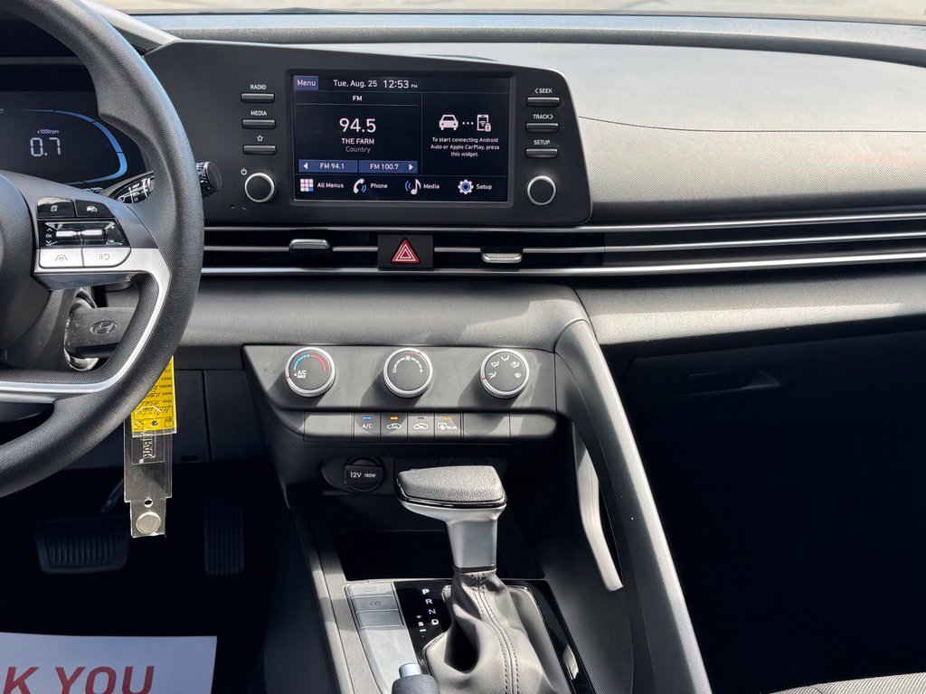 2024 Hyundai Elantra SE - Photo 15