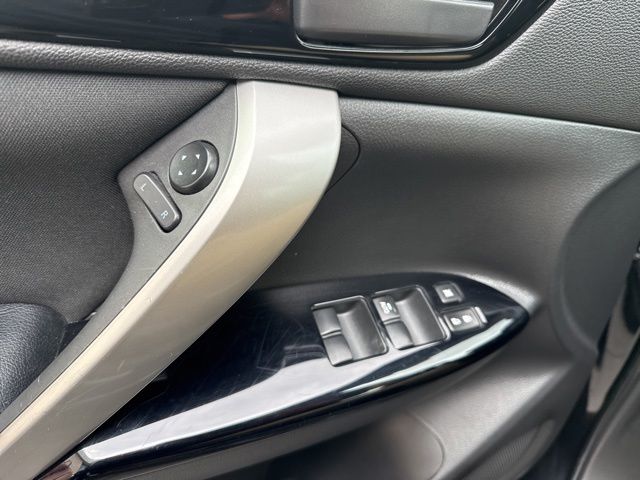 2024 Mitsubishi Eclipse Cross LE - Photo 23