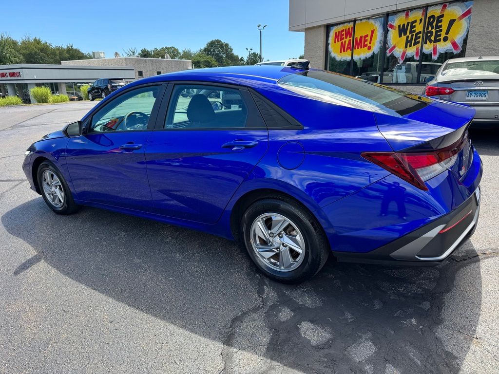 2024 Hyundai Elantra SE - Photo 7