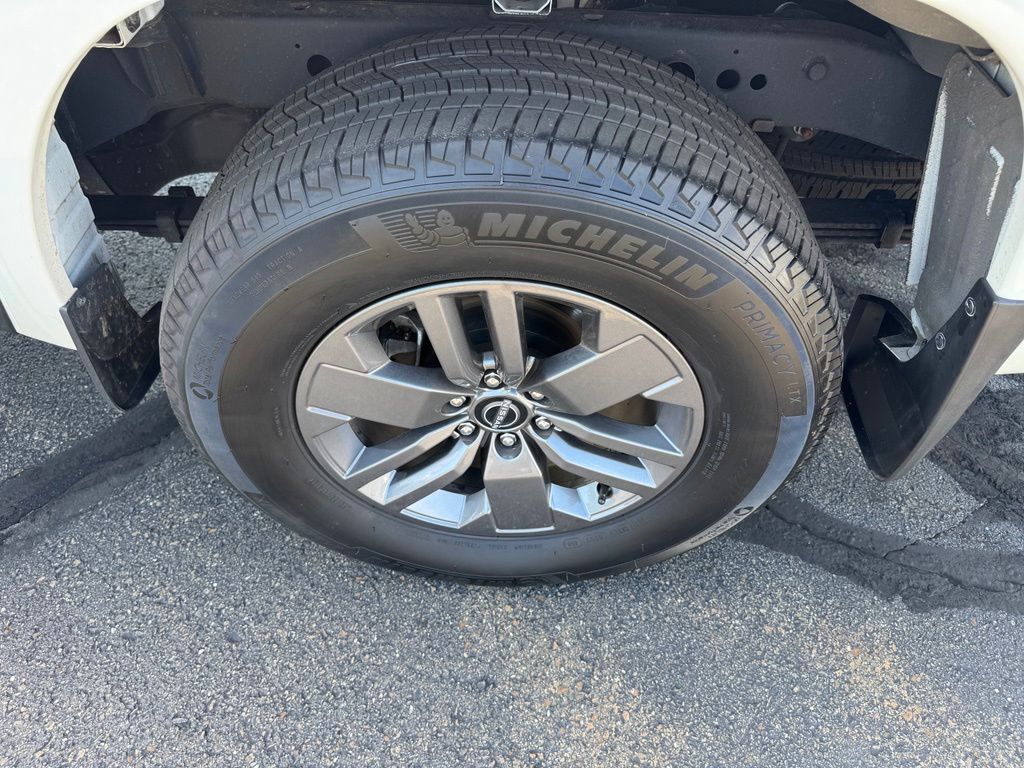 2025 Nissan Frontier SV - Photo 28