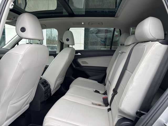 2021 Volkswagen Tiguan SE - Photo 20