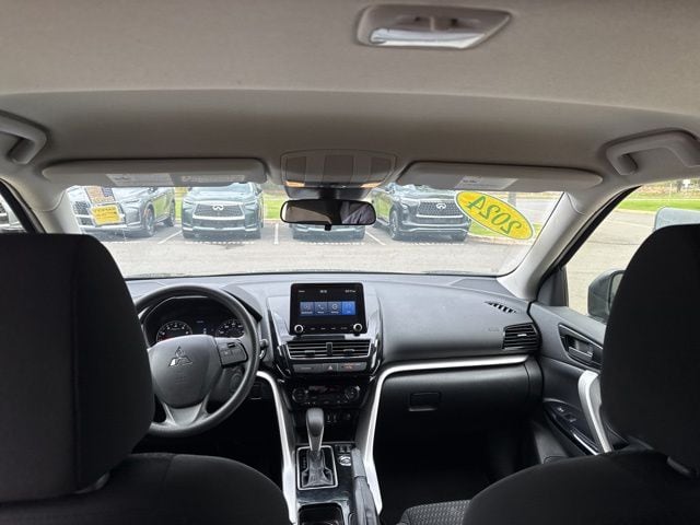 2024 Mitsubishi Eclipse Cross LE - Photo 13