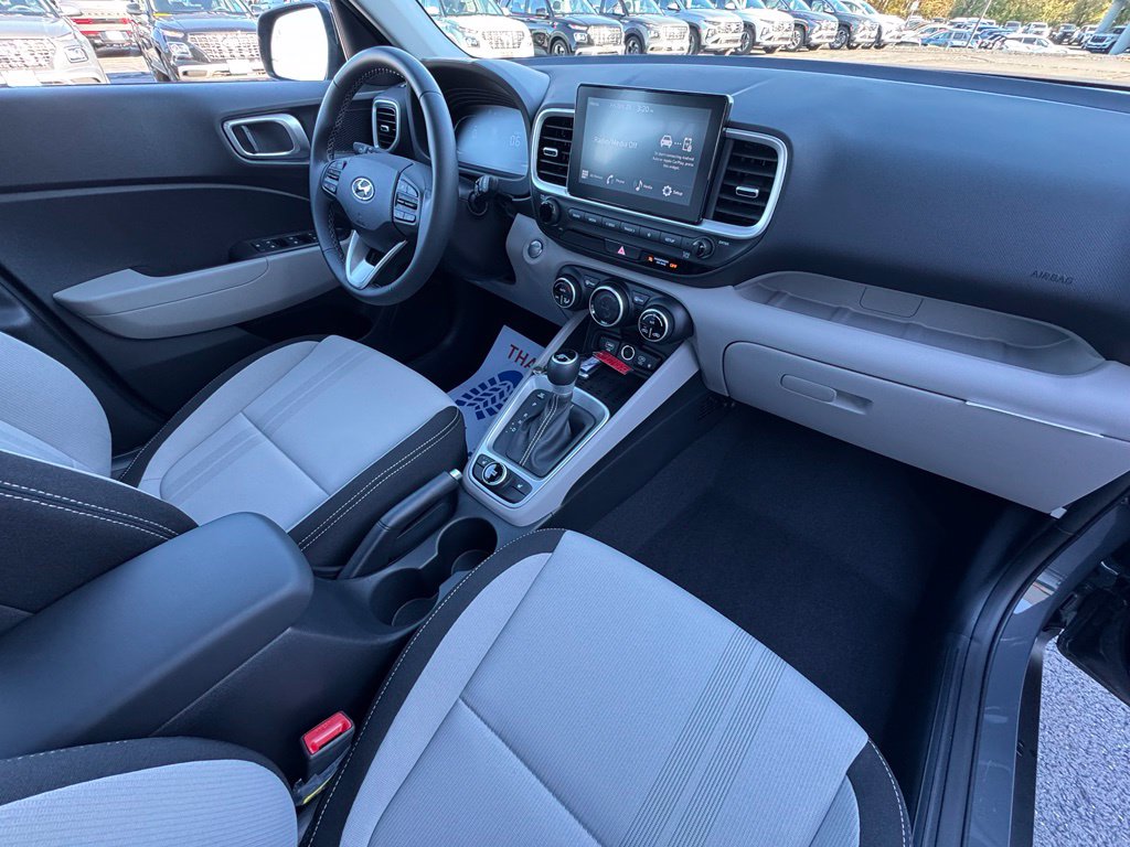 2026 Hyundai Venue SEL - Photo 28