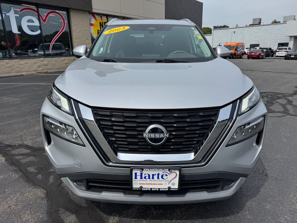 Used 2023 Nissan Rogue SV SUV