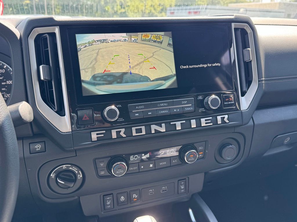 2025 Nissan Frontier SV - Photo 39