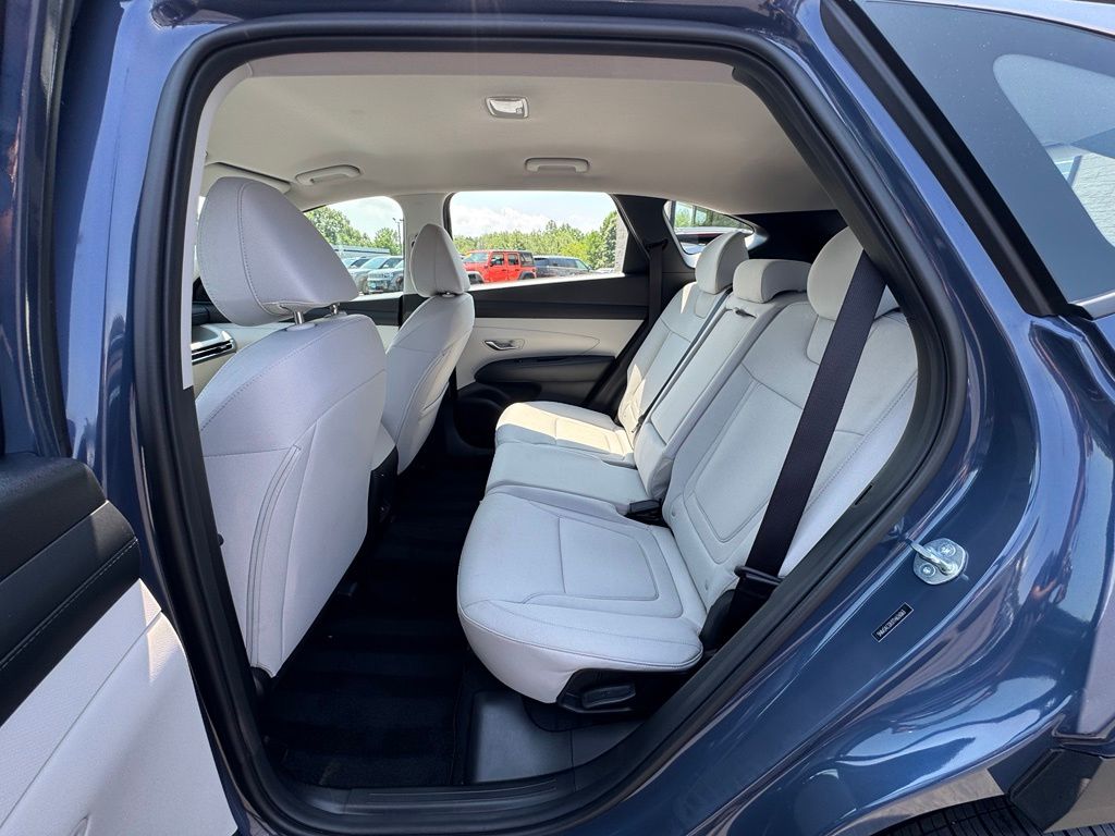 2026 Hyundai Tucson SE - Photo 13