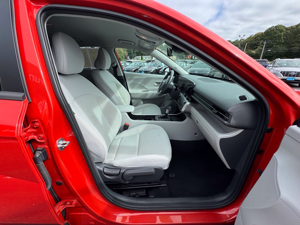 2024 Hyundai Kona SEL - Photo 28