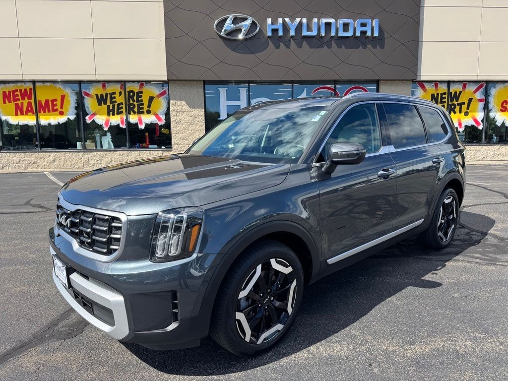 Used 2024 Kia Telluride S SUV