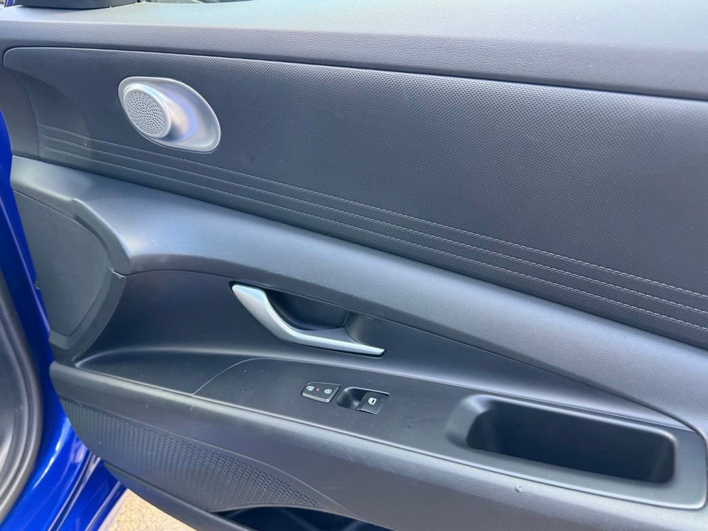 2024 Hyundai Elantra SE - Photo 30