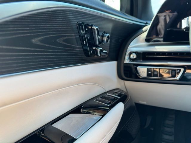 2025 Cadillac LYRIQ Sport 1 - Photo 17