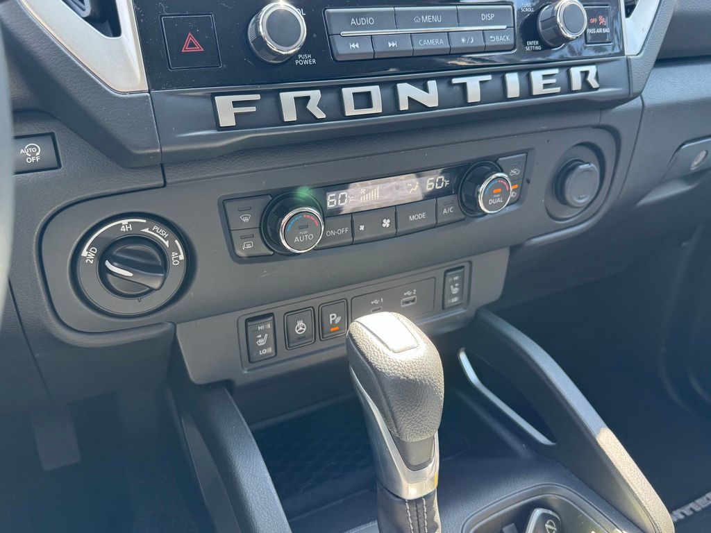 2025 Nissan Frontier SV - Photo 40
