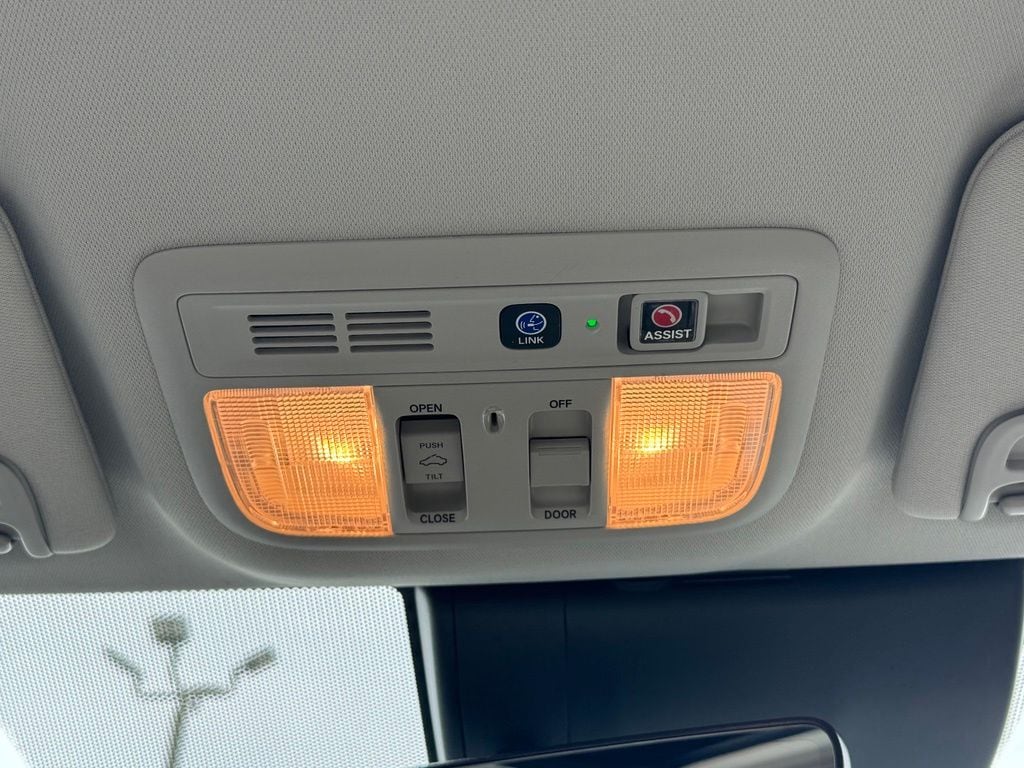 2019 Honda Insight Touring - Photo 16