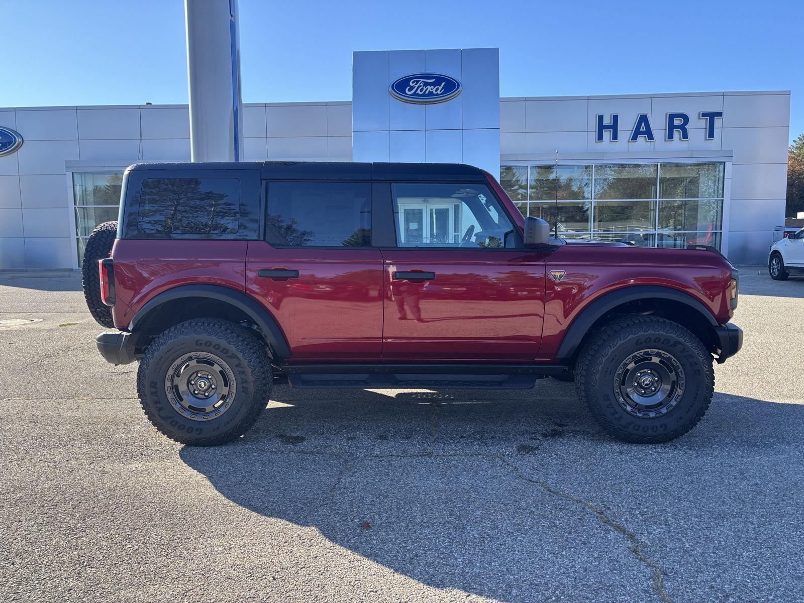 2025 Ford Bronco Badlands photo 2