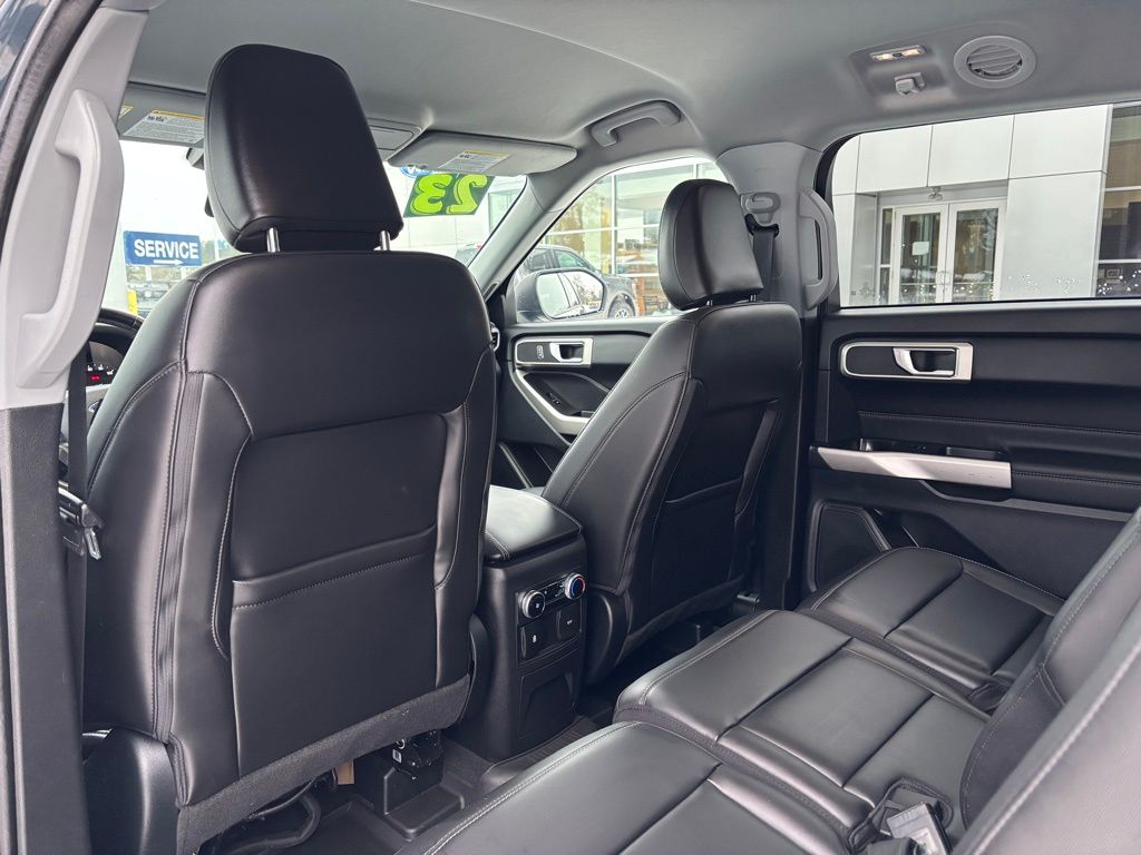 2023 Ford Explorer XLT - Photo 16